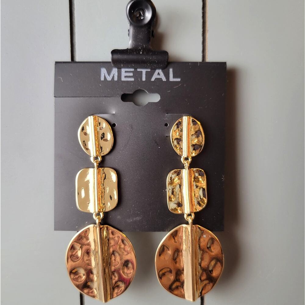 Gold Tone Textured Dangle Earrings Leopard Pattern Drop Style New  3" Long